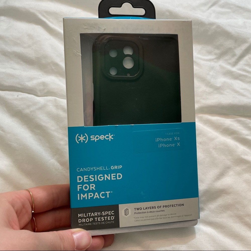 iPhone XS and IPhone X all black speck case